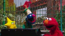S54 E26: Elmo's Little Star