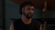 S39 E150: Home and Away