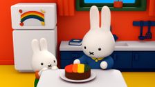 S1 E14: A Cake For Grandma