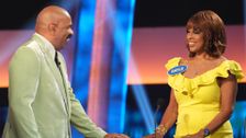 S9 E1: The Cast of Yellowjackets and Gayle King vs. Sophia Bush Hughes