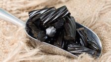 S15 E19: Pencils, Licorice and Lace
