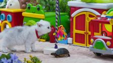 S1 E26: Mittens' Perfect Toy