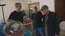 S25 E1: Eclectic & Electric