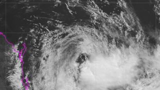 10 News: Tracking Cyclone Alfred