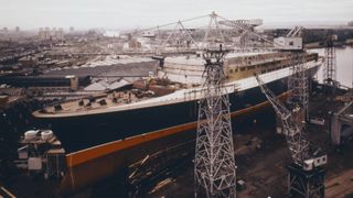 QE2: The World's Greatest Cruise Ship