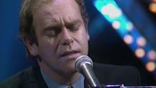 S4 E9: Elton John