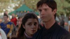 S2 E10: A Roswell Christmas Carol