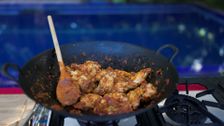 S2 E3: Spicy Chicken, Fried Chilli Eggs & Spicy Malay Noodles