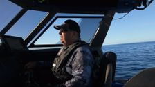 S10 E9: Island Hopping