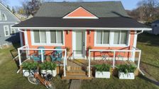 S4 E9: Beachside Abode / Sarah and Rob