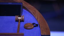 S8 E5: Auction