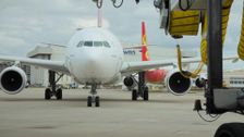 S8 E1: Heathrow: Britain's Busiest Airport