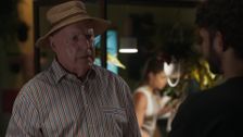 S39 E89: Home and Away