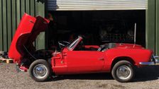 S1 E10: Triumph Spitfire and Rover