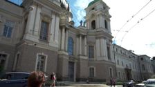 S23 E14: Austria